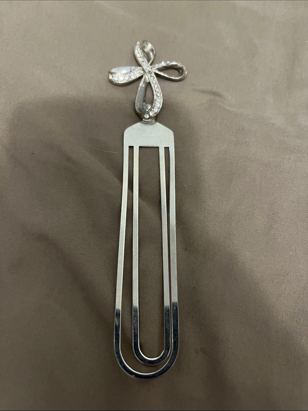 Silver Ribbon Bow Brooch Bookmark
